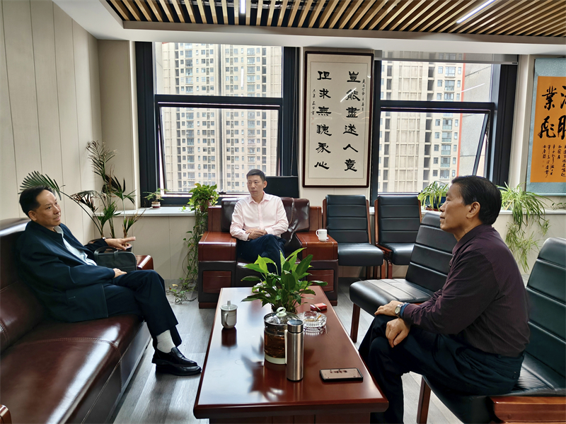 1760599708141792.jpg 2.jpg